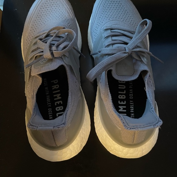 Addis’s running shoes. - Picture 3 of 3